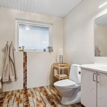 3 Bedroom Lovely In